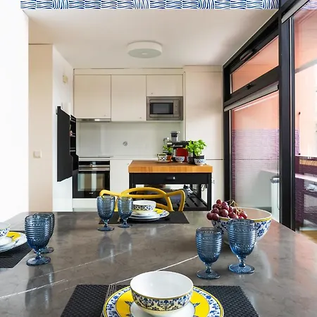 Insight River View - Pool & Garage Apartment Porto